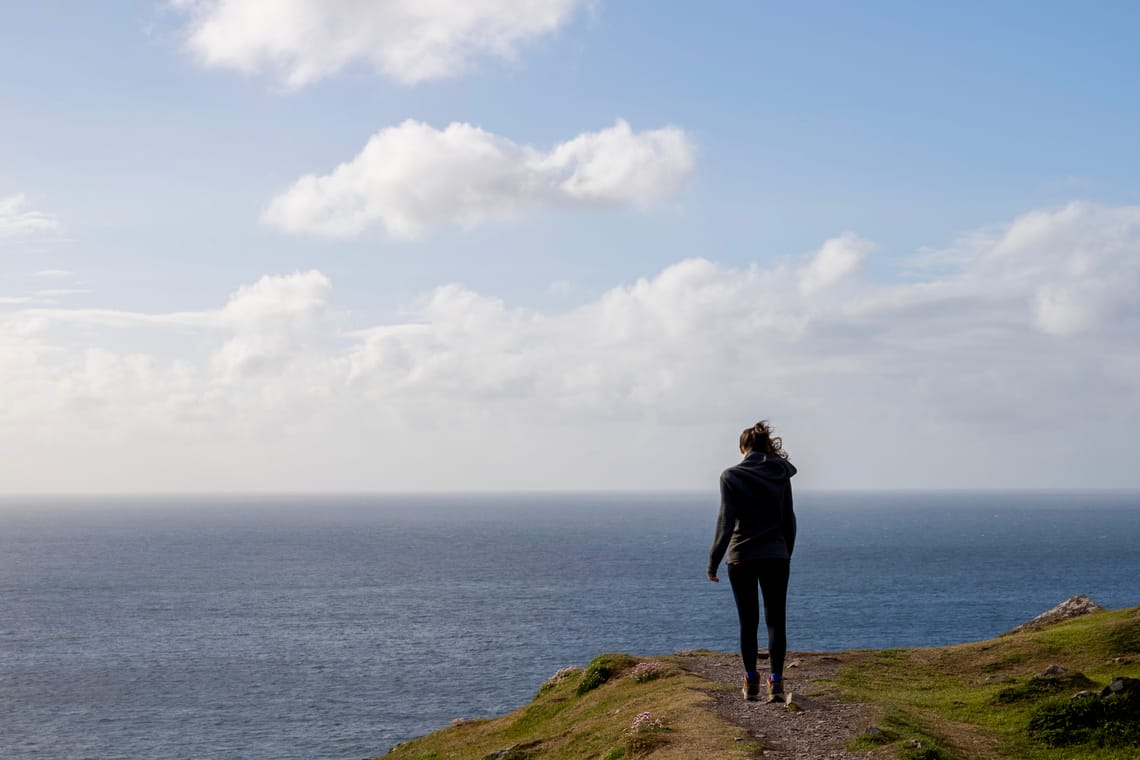 The calling of the horizon